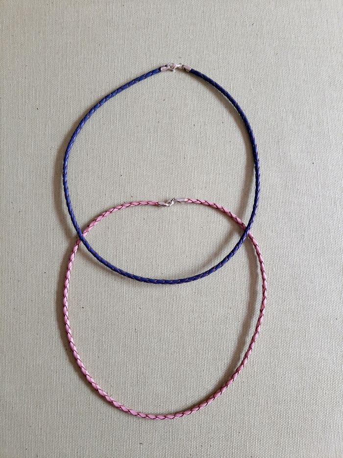 Ras de cou en cuir rose neuf - photo numéro 4