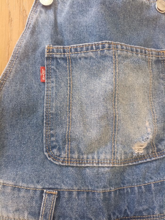 Salopette/ combinaison en jean Levi's - photo numéro 2