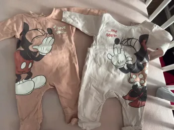 Joli pyjama Mickey Minnie