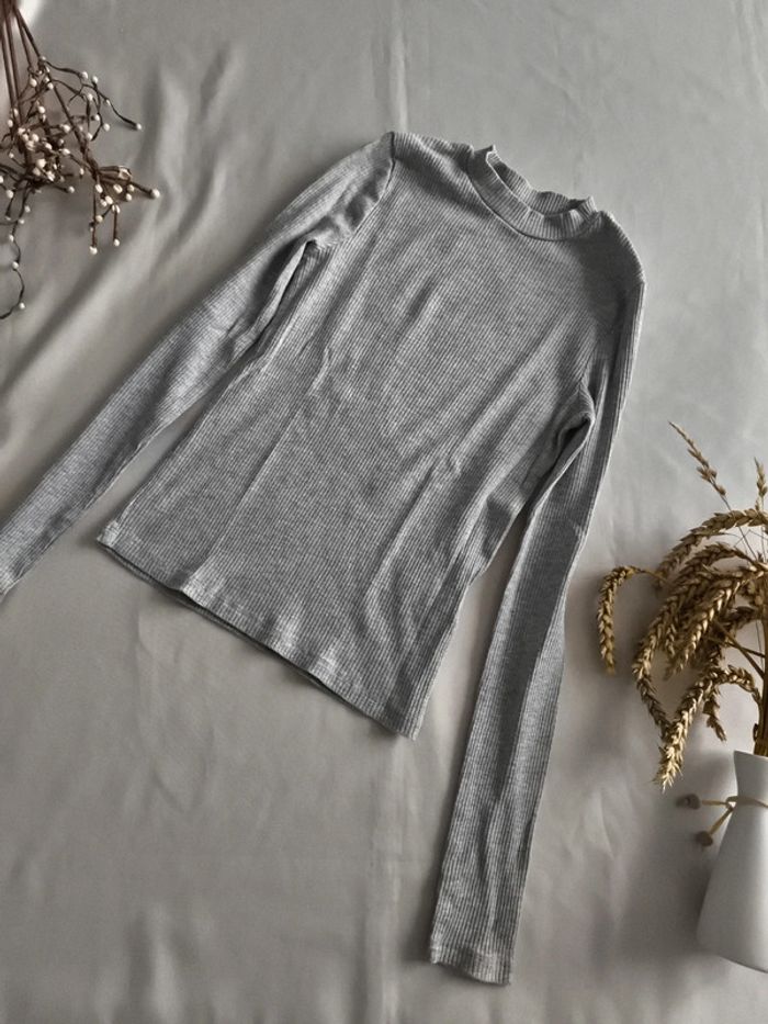 Sous pull gris côtelé Gémo 12 ans