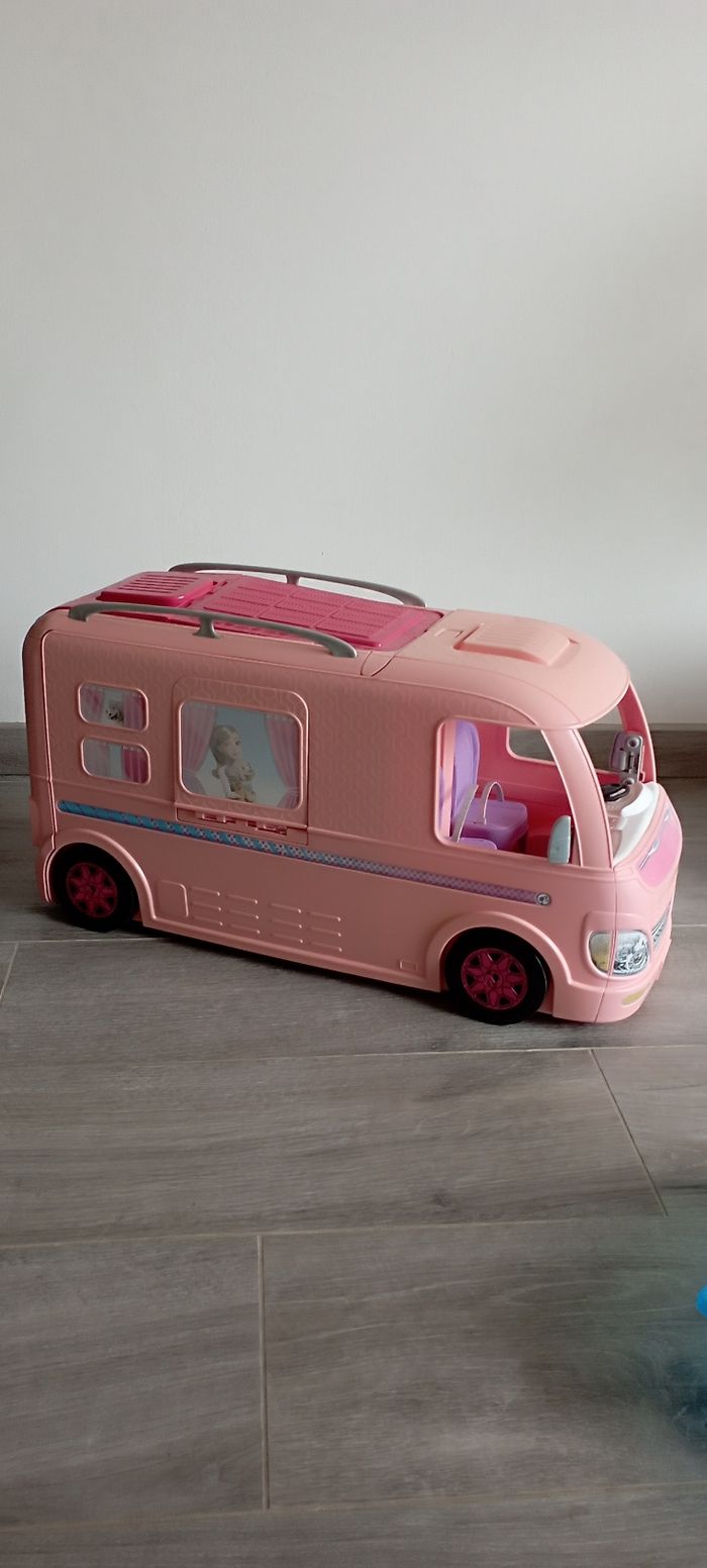 Camping car barbie