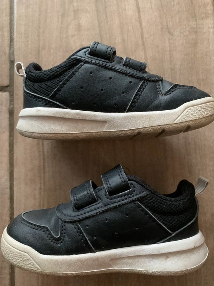 Baskets Adidas 21 - photo numéro 3