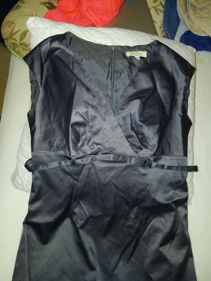 Robe pour fête et soirée - photo numéro 2