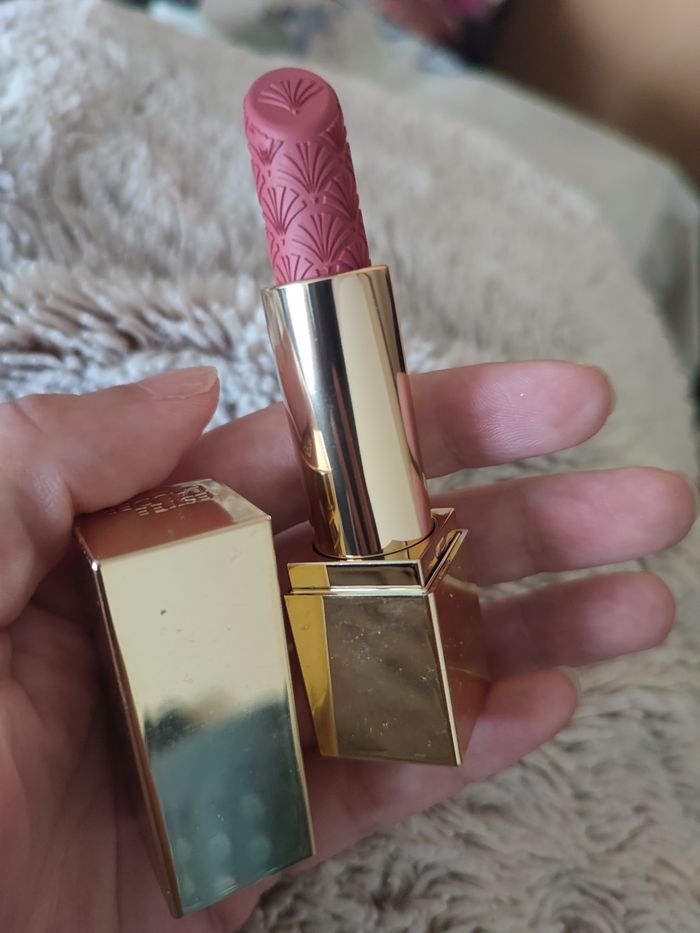 Rouge magic bouquet estee lauder