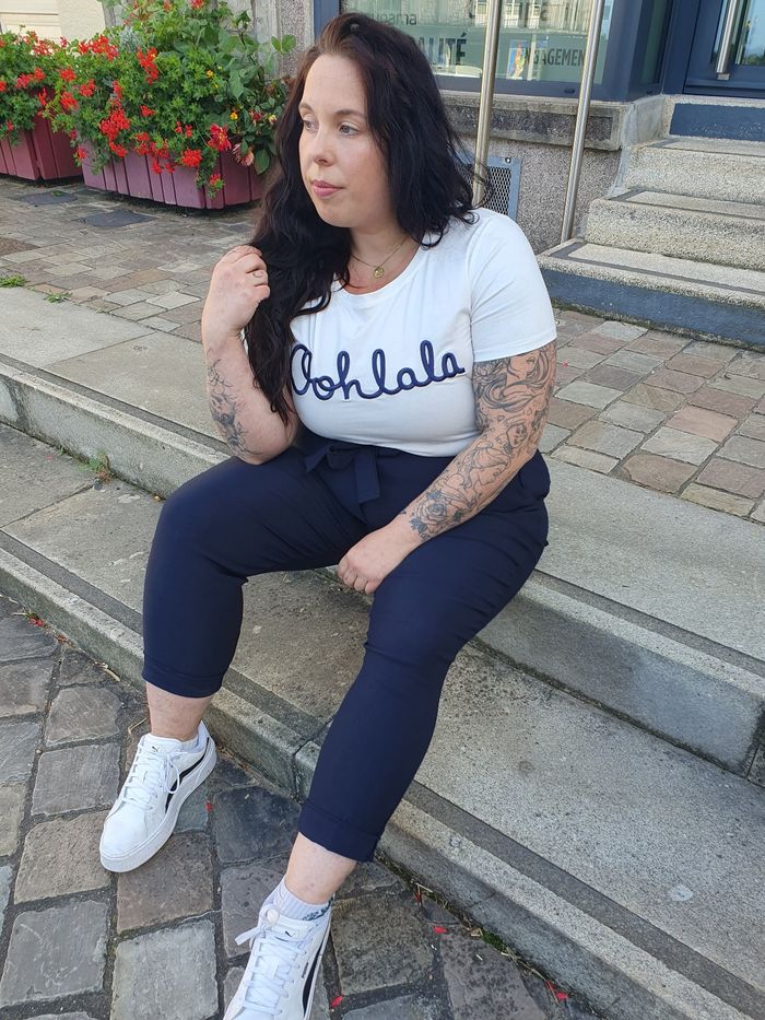 T-shirt Oohlala blanc/marine col rond
Taille 46 - photo numéro 3