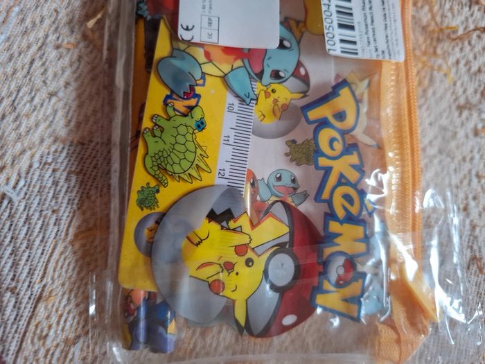 Magnifique trousse de crayon pokemon neuve - photo numéro 3
