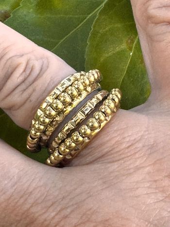 Bague large réglable habaha Paris acier inoxydable or boules reliefs