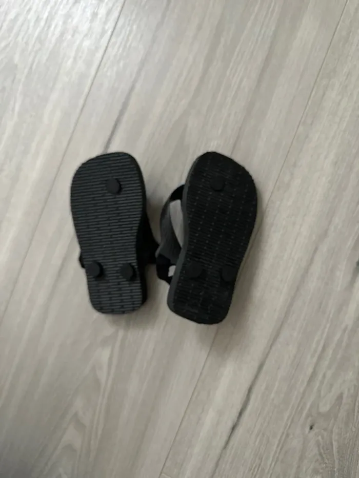 Tongs havainas Batman taille 23 neuves sans étiquette - photo numéro 4