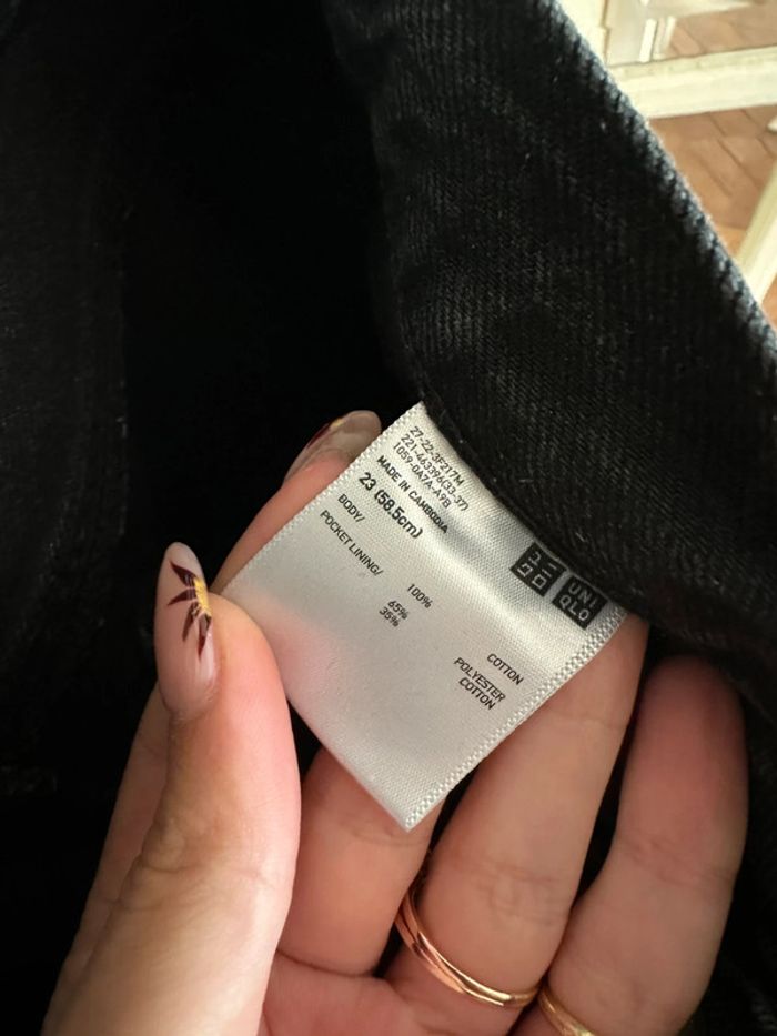 Jean droit noir Uniqlo - photo numéro 3