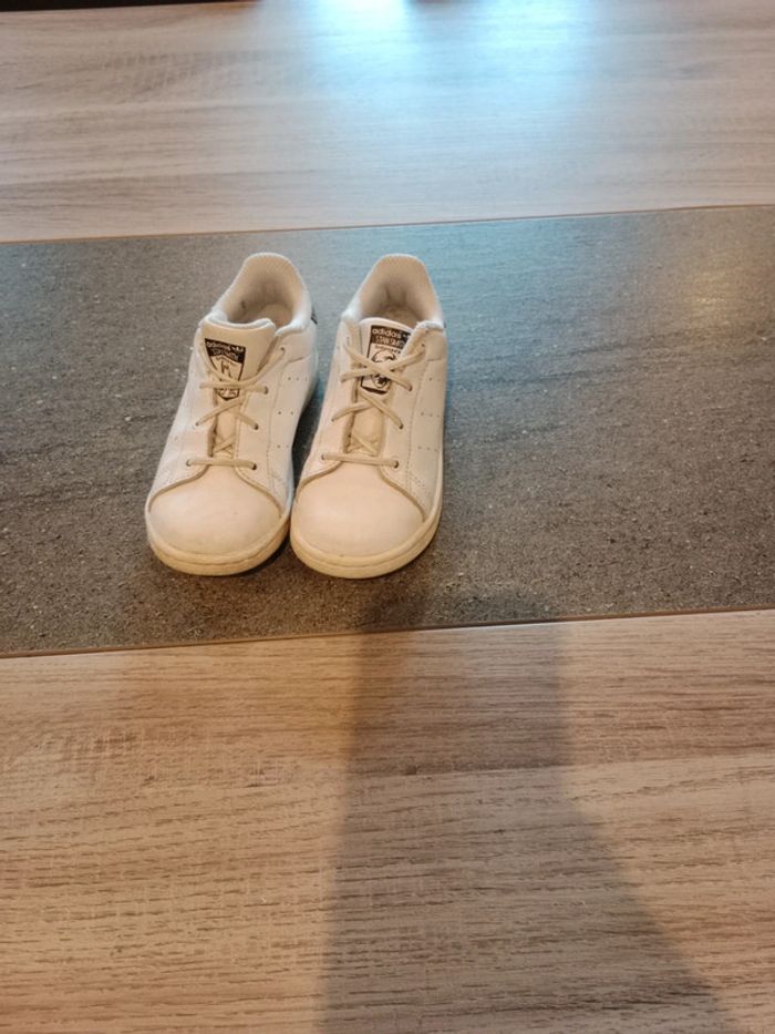 Basket Stan Smith taille 26