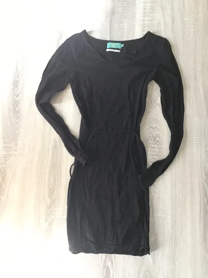 Sous robe noire le temps des cerises