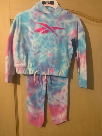 Reebok ensemble à capuche enfants neuf 