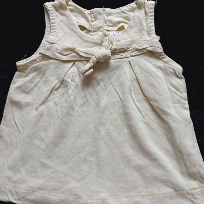 T-shirt bébé 6-9 mois