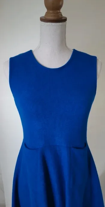 Robe sans manches bleu électrique Sweewë Taille M/L ou 38 40