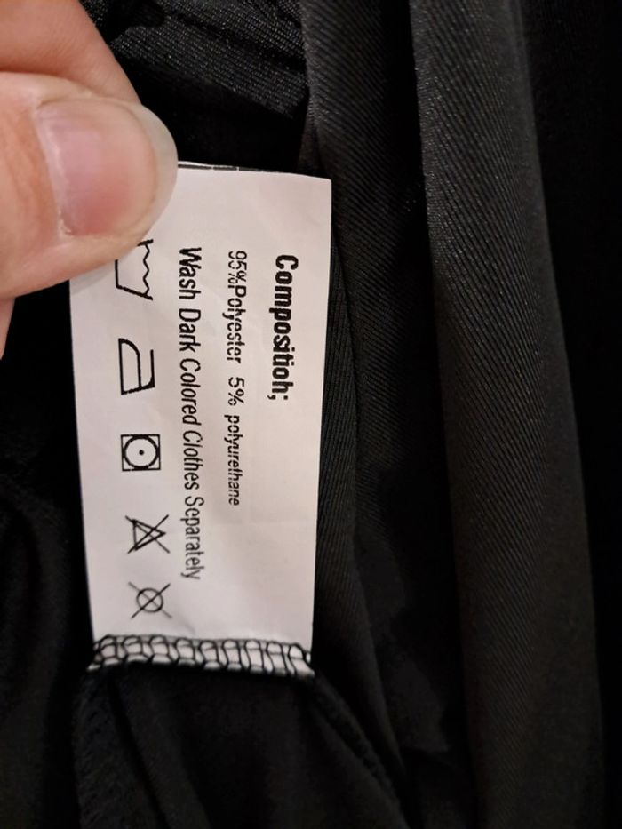 Robe v - photo numéro 5
