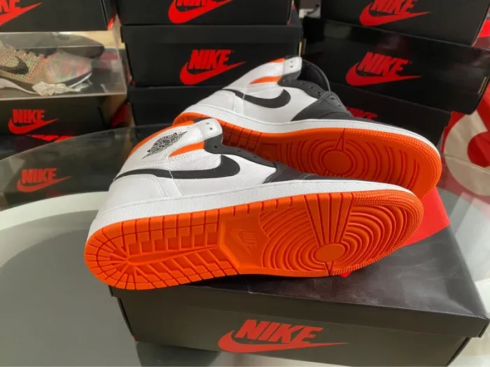 Jordan 1 high retro orange vif - photo numéro 16