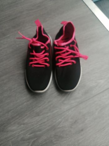 Basket femme T. 37