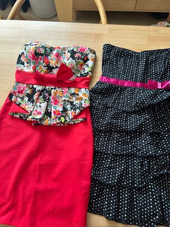 2 jolies robes bustier parfait état taille S