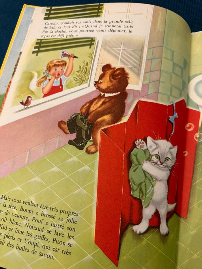 1965 Livre rare ancien Une fête chez Caroline Pierre Probst bd grands albums Hachette - photo numéro 5