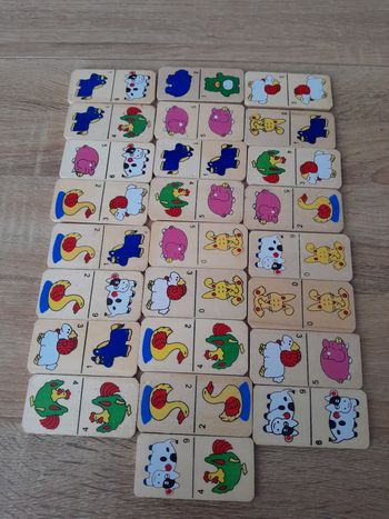 Lot de 25 dominos animaux en bois