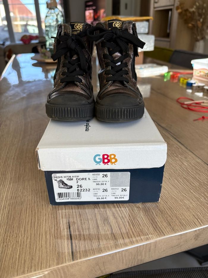 Bottines gbb taille 26 - photo numéro 6