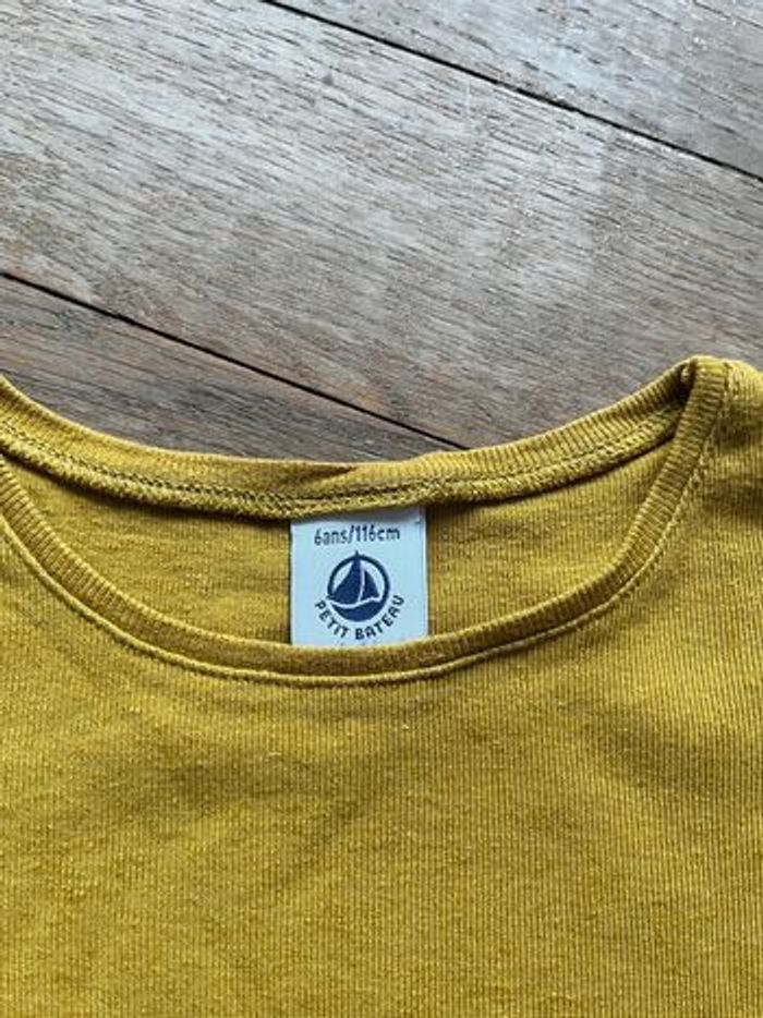 Tee-shirt moutarde Petit Bateau 6 ans - photo numéro 5