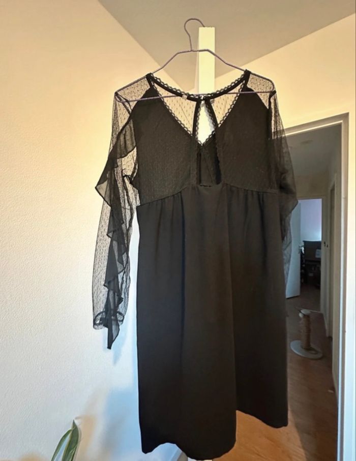 Robe noir taille S - photo numéro 3