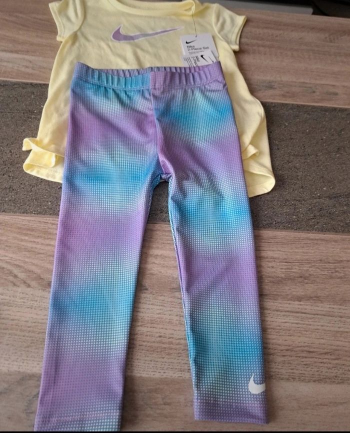 Ensemble legging Nike 24mois