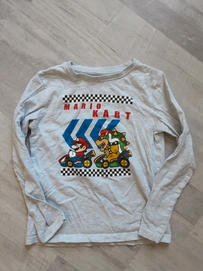T-shirt manches longues Mario Kart taille 8 ans