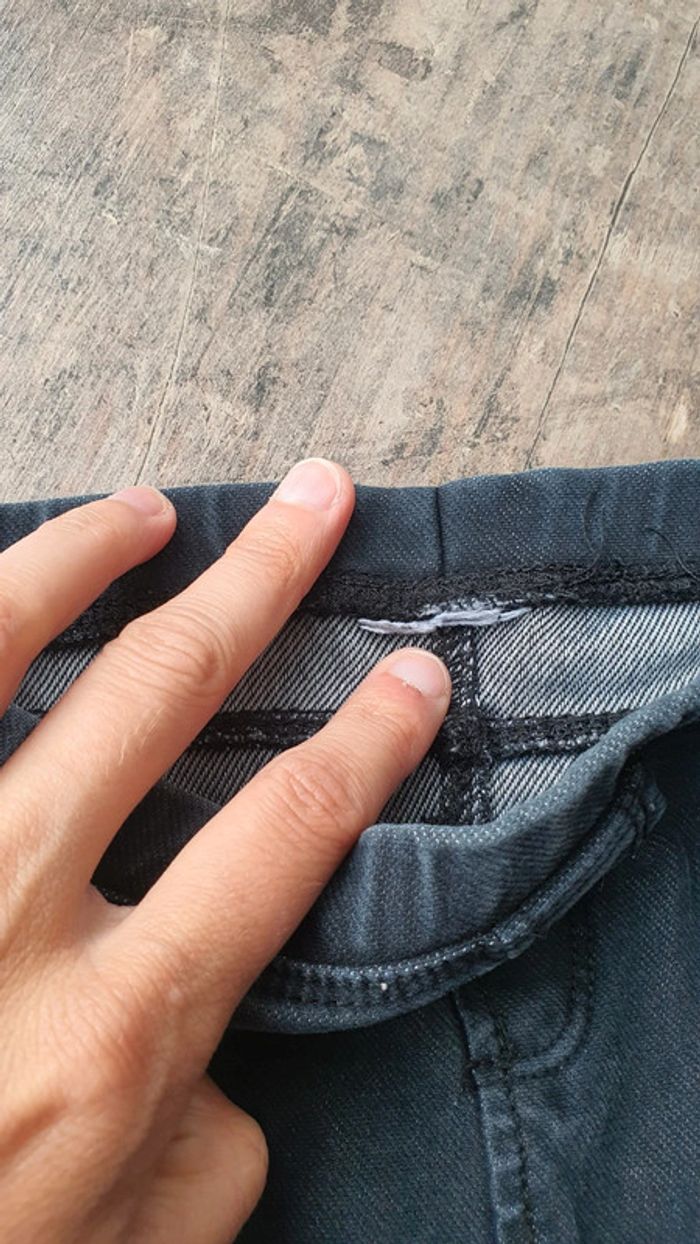 Pantalon 12 mois en très bon état - photo numéro 3