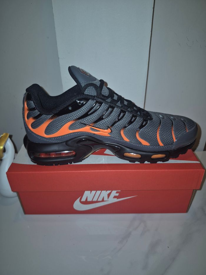 Nike
TN - photo numéro 2