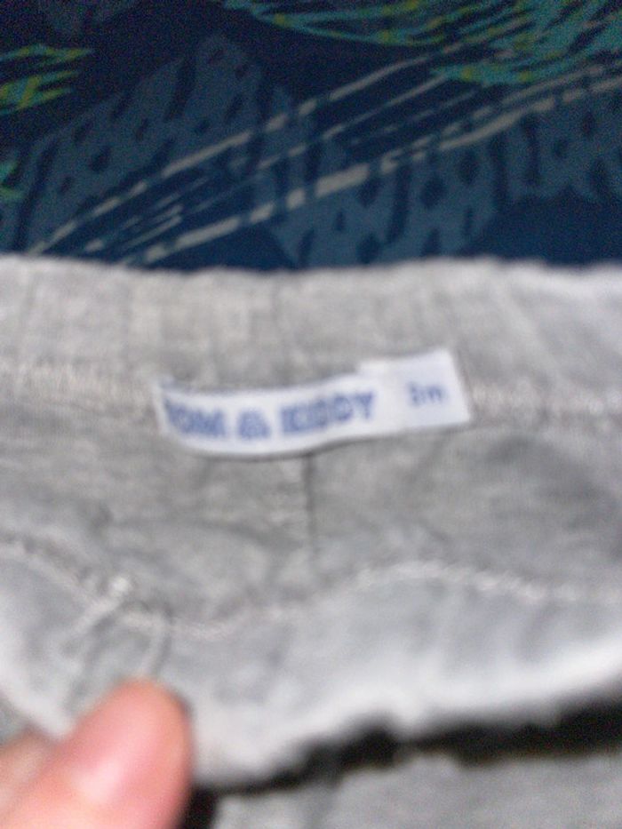 Pantalon gris - photo numéro 2