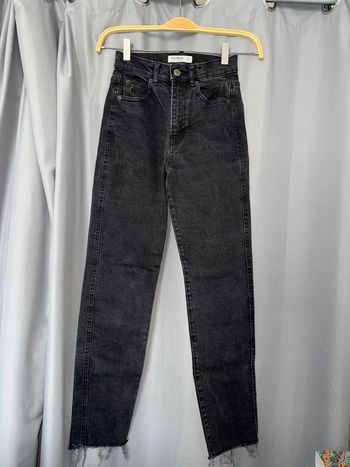 Jean Noir Pull & Bear taille 32