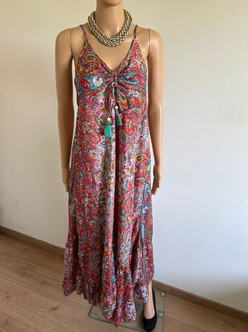 Robe longue neuve en soie à bretelles Cherish taille unique