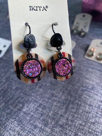 Boucles oreilles roses paillettes