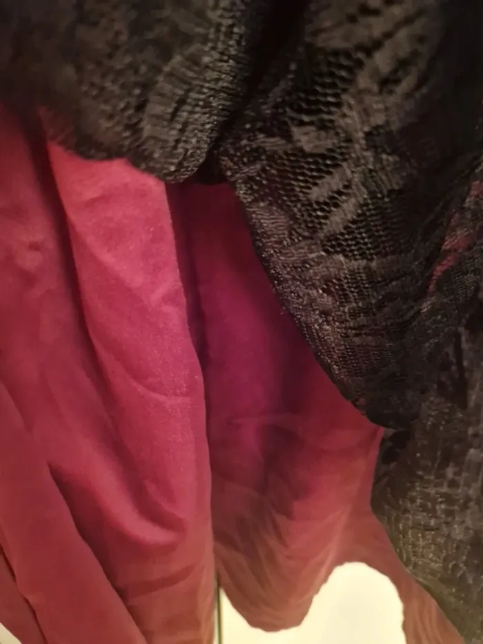 Jolie robe noir & pourpre, Ici et Maintenant, 40, neuve - photo numéro 5