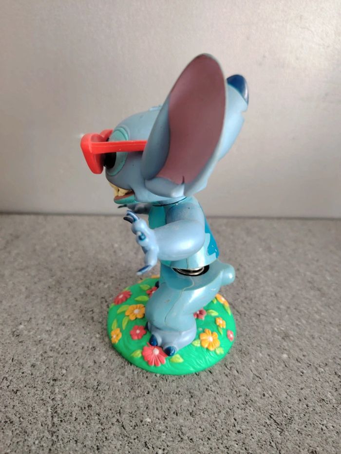 Figurine Disney stitch articulée au niveau du ventre tbe - photo numéro 4