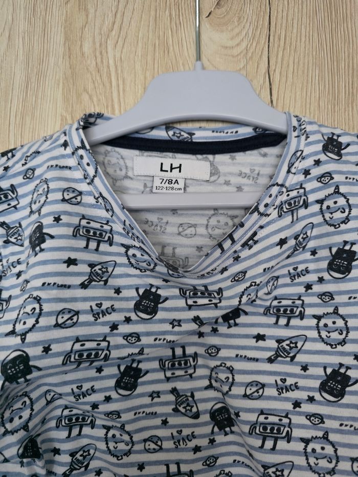 PYJAMA SHORT 2 PIÈCES GARÇON 👦 7/8  ANS MARQUE LA HALLE  PORTER TRÈS PEU - photo numéro 2