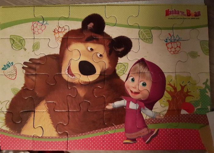 lot de 2 puzzles Macha et Michka
