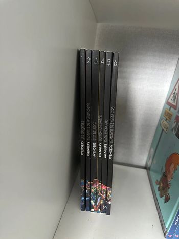 Lot 6 livres collection Avengers