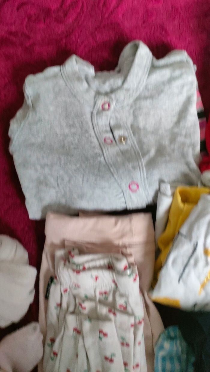Lot de vêtements - photo numéro 3