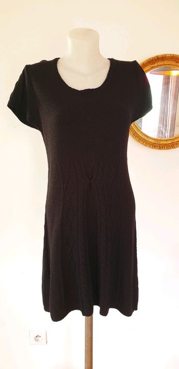 Robe noir manche courte