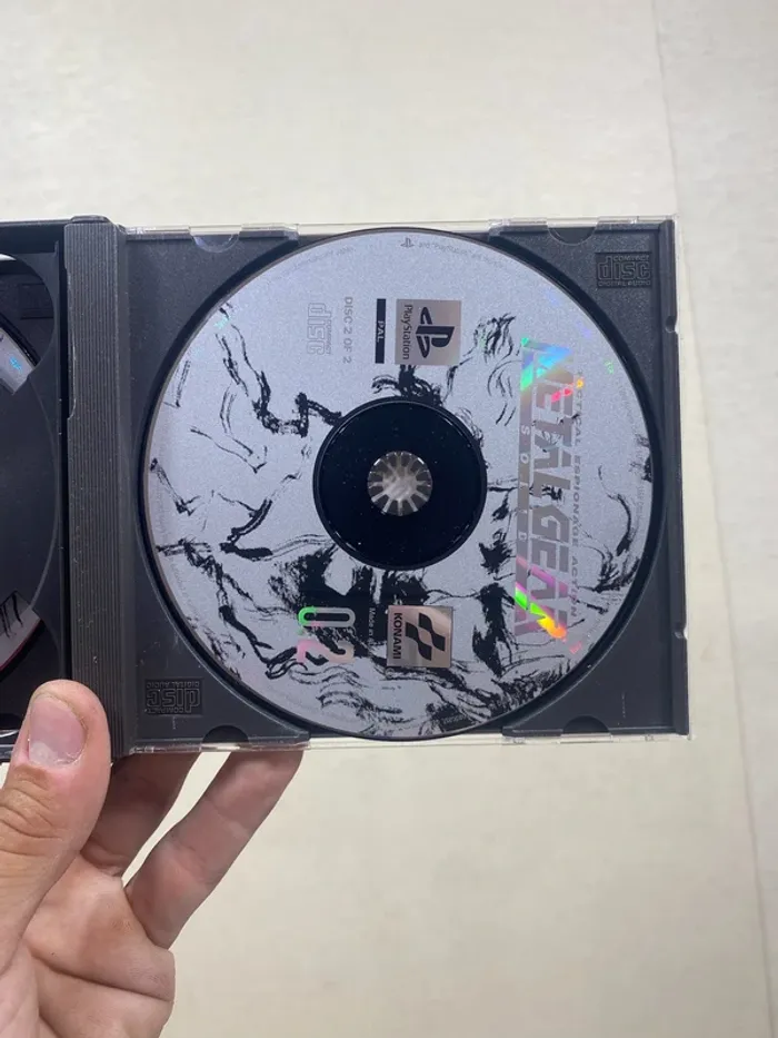 🎮 Metal Gear Solid PS1 (PAL, complet, 2 disques, Konami 1999) Version française - photo numéro 10