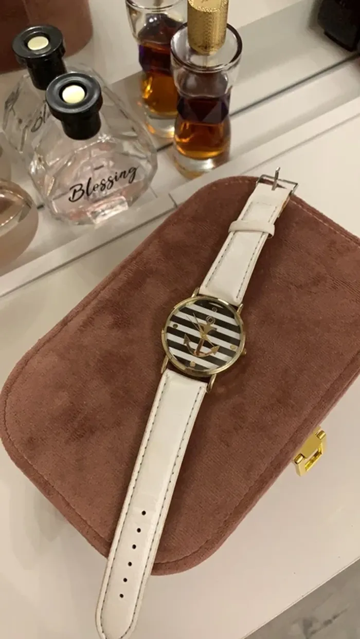 Montre femme fantaisie marine