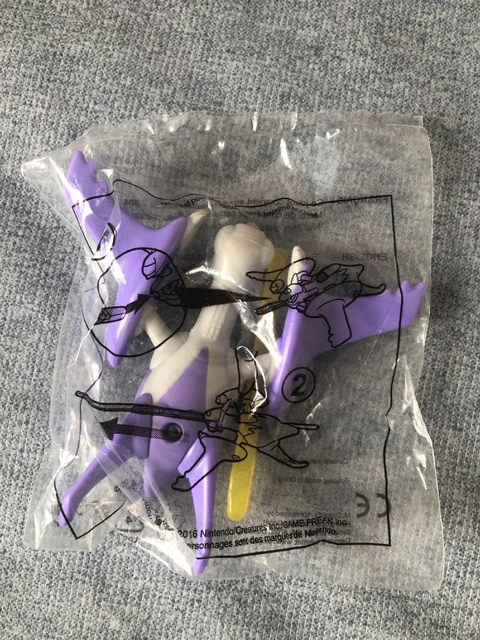 Figurine Mega Latios Pokemon Mc Donald's neuf