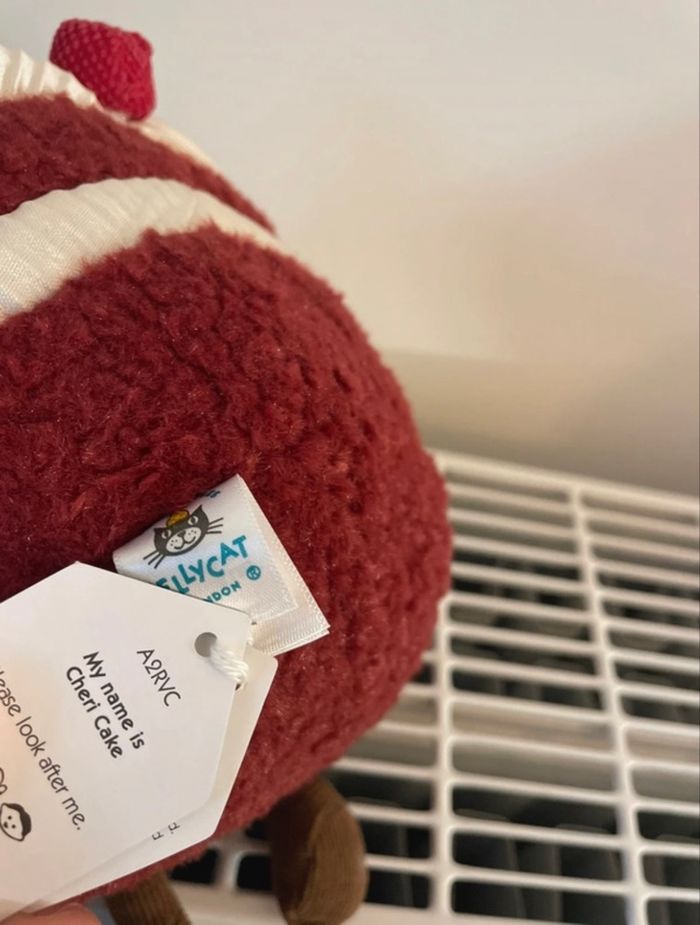 Peluche Jellycat Cheri Cake 🍒 - photo numéro 7