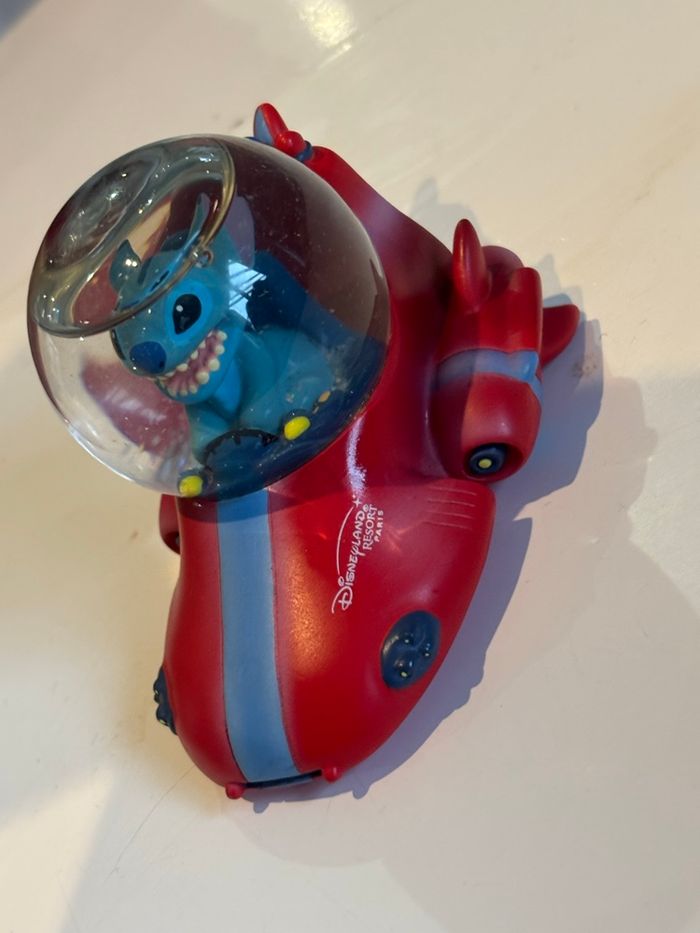 Snowglobe stitch dans son vaisseau - photo numéro 2