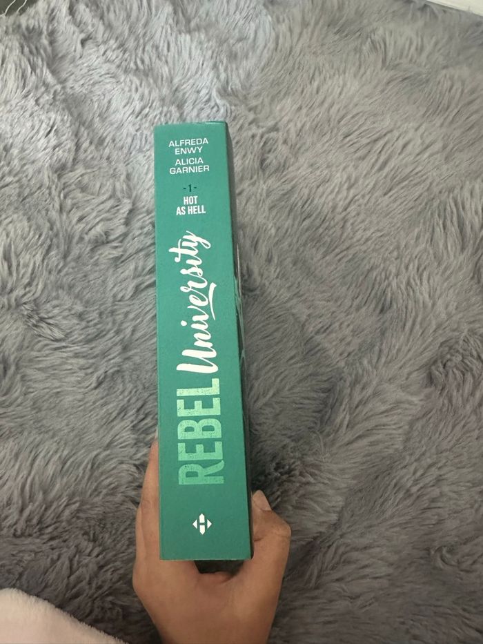 Livre rebel university - photo numéro 2