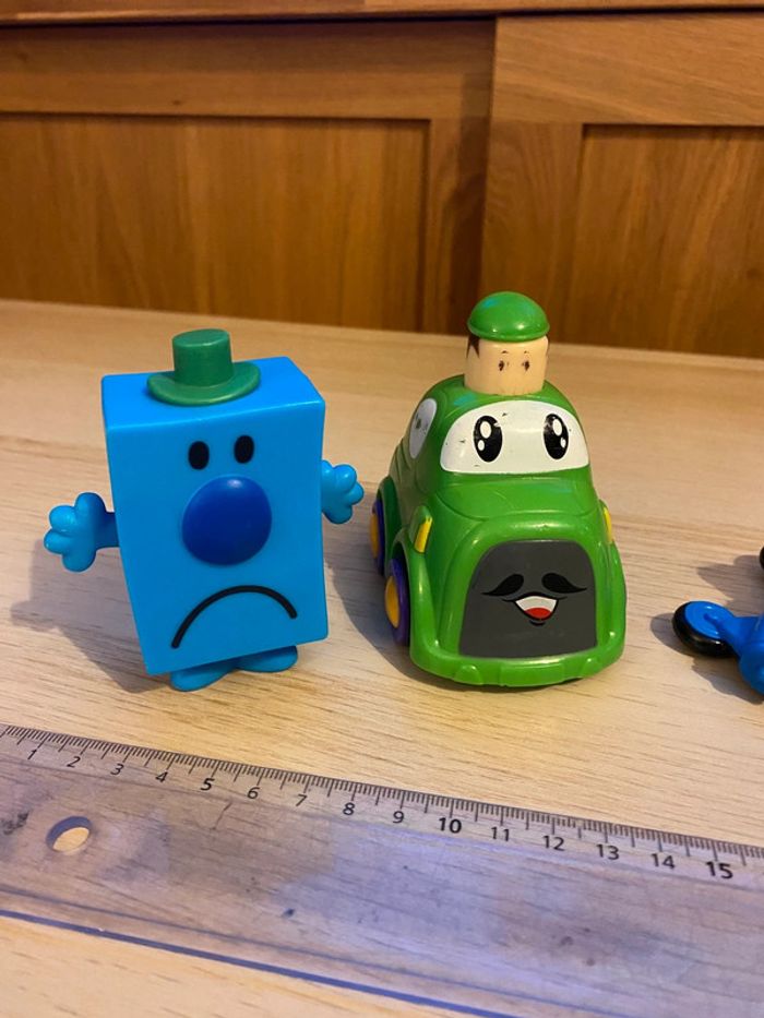Lot jouets figurines Nintendo Mario luigi carapace hello Kitty - photo numéro 2