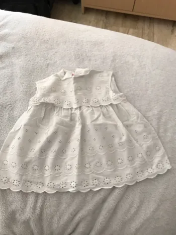 Blouse dentelé 6 mois.